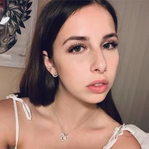 Meet your Posher, Georgia